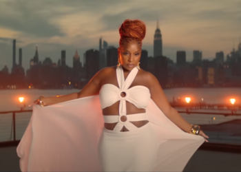 Mary J. Blige in her "Breathing" video.